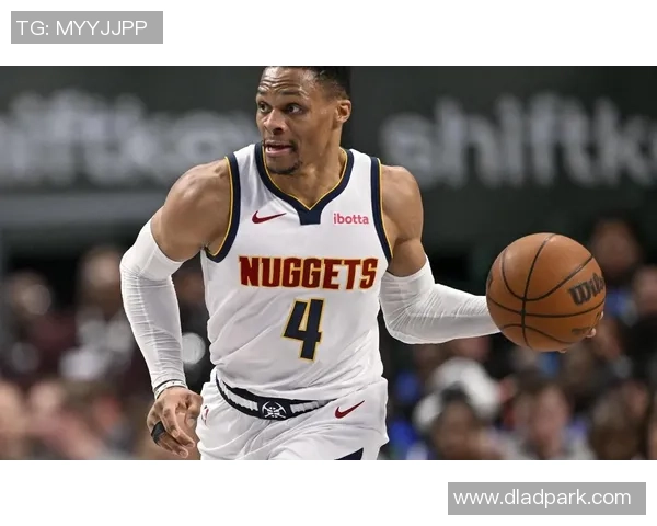 拉塞尔威斯布鲁克的篮球生涯与个人成长之路探讨 拉塞尔威斯布鲁克的篮球生涯与个人成长之路探讨